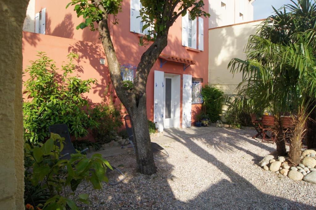 L'Orangeraie Bed & Breakfast Elne Exterior photo
