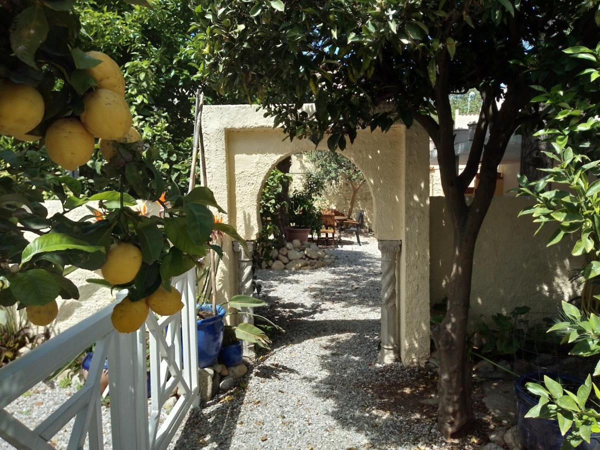 L'Orangeraie Bed & Breakfast Elne Exterior photo